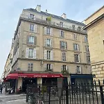 Cozy Studio In The Heart Of Paris